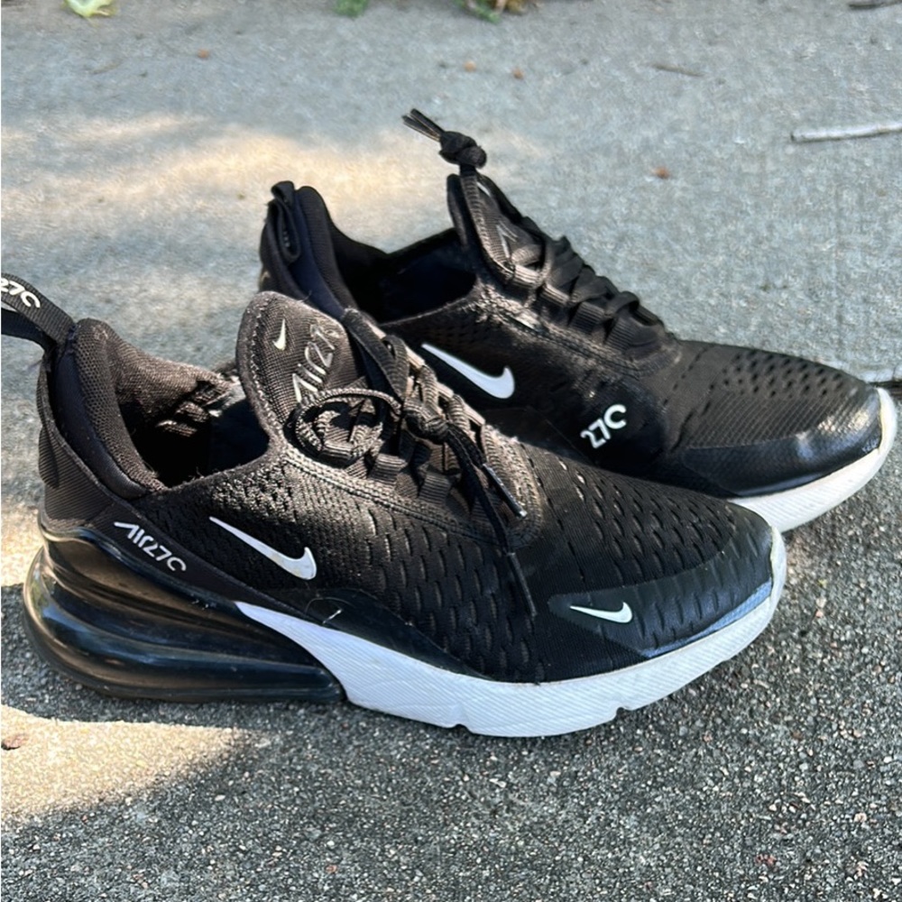 Black Nike Airmax 270